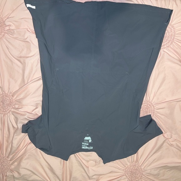 Women’s Scrubs - Picture 7 of 16